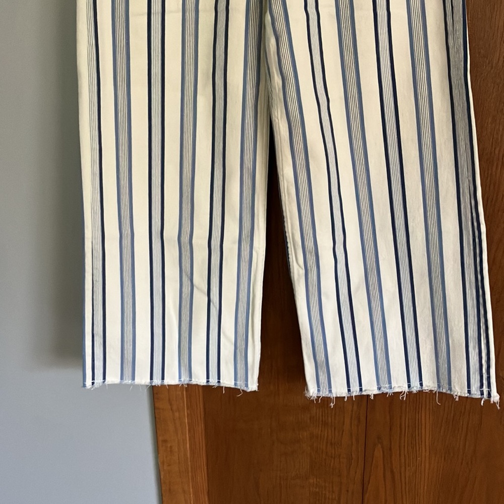 NWT H&M denim striped jeans! 🦋 - Picture 3 of 11